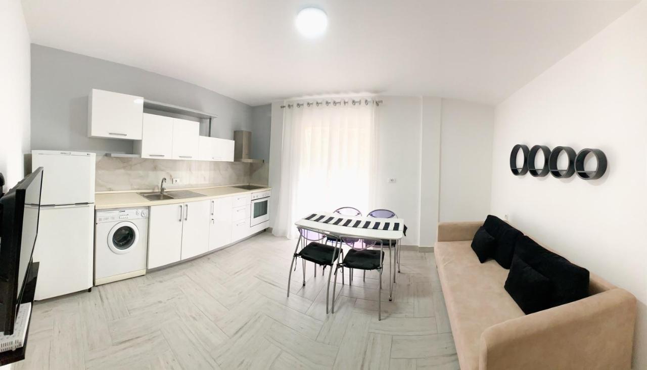 Promo Price September - Home By The Sea 1 Min From The Beach 골렘 외부 사진
