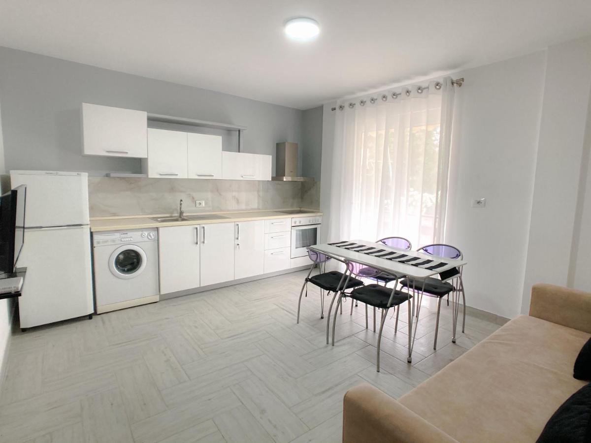 Promo Price September - Home By The Sea 1 Min From The Beach 골렘 외부 사진