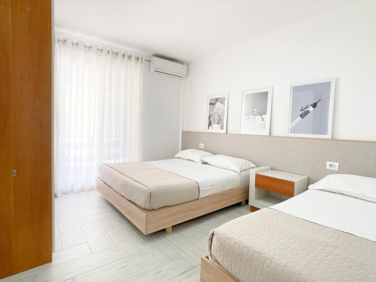 Promo Price September - Home By The Sea 1 Min From The Beach 골렘 외부 사진